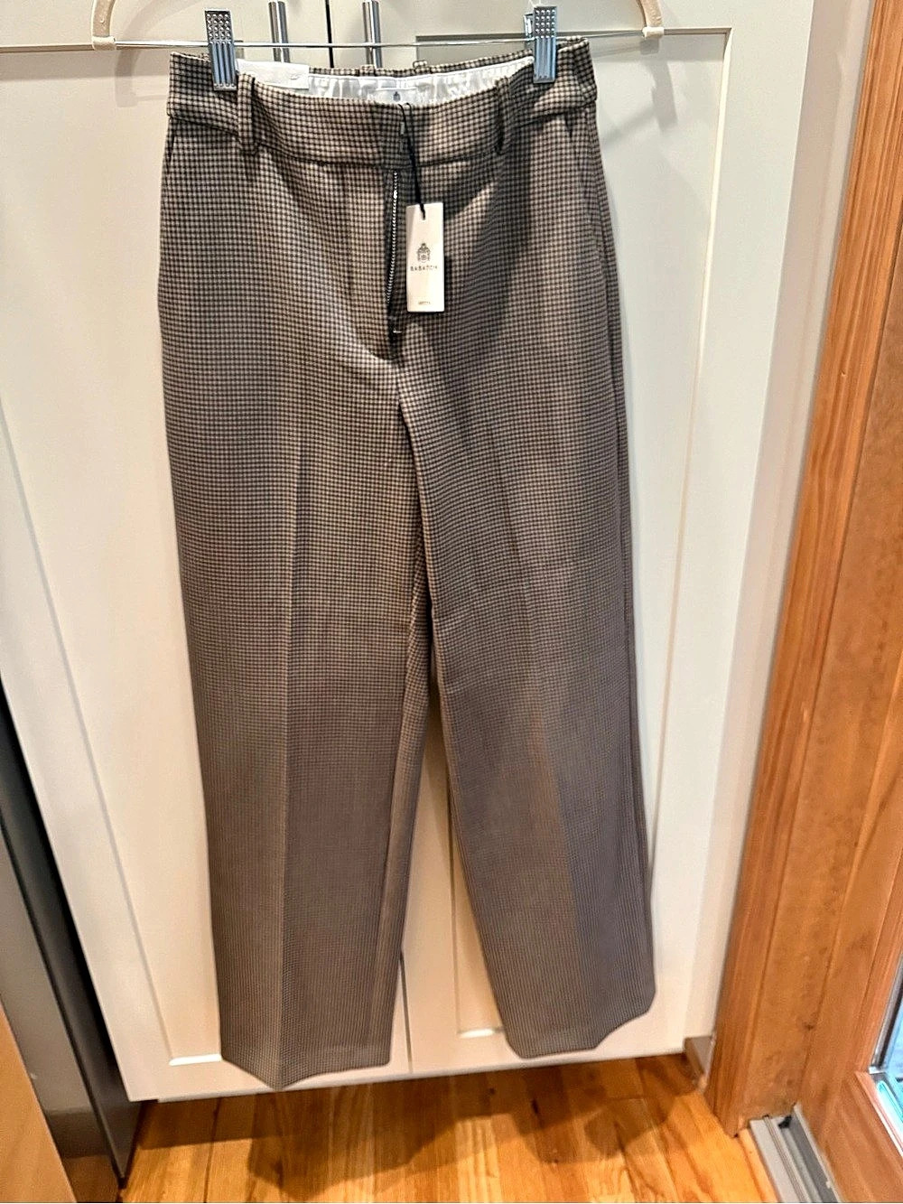 Aritzia Babaton Agency Pant Checkered Trousers in brown and grey